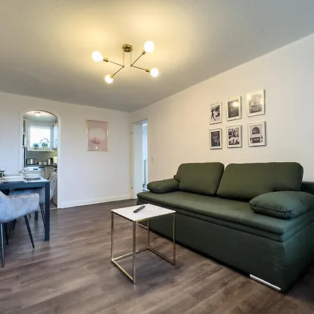 Lejlighed Messewohnung Fuer 5 Gaeste Mit Balkon Und Lift