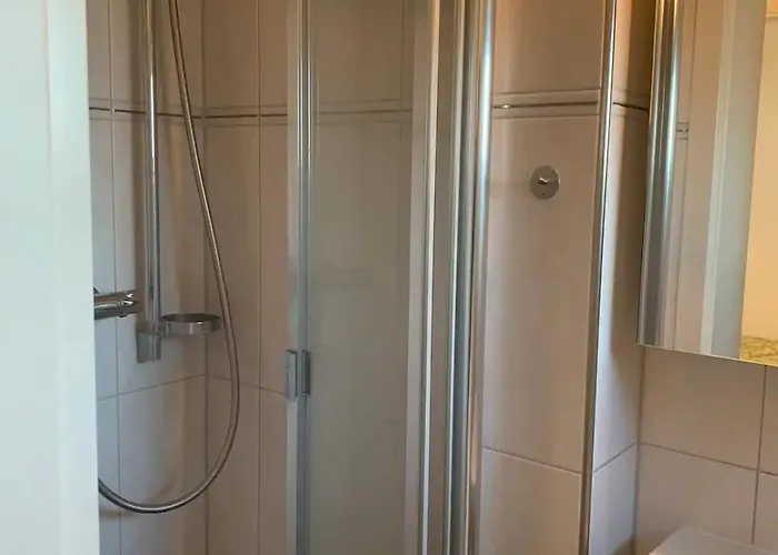 Messewohnung Fuer 5 Gaeste Mit Balkon Und Lift Appartamento *