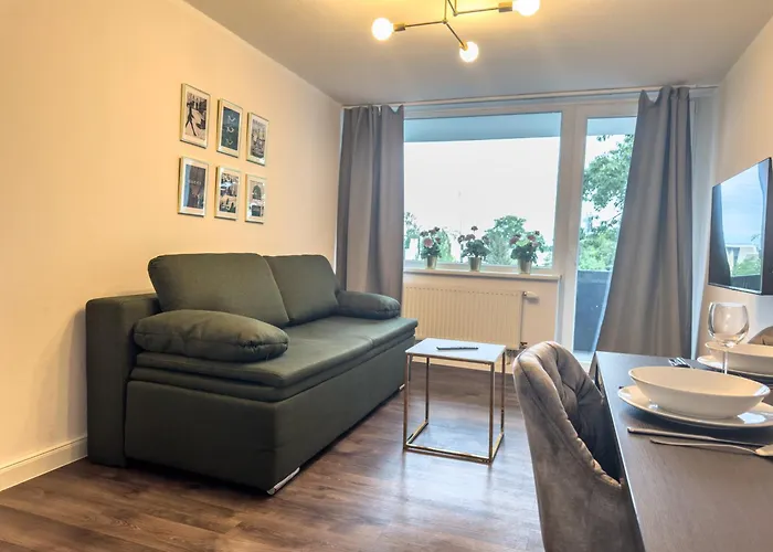 Messewohnung Fuer 5 Gaeste Mit Balkon Und Lift Appartamento *