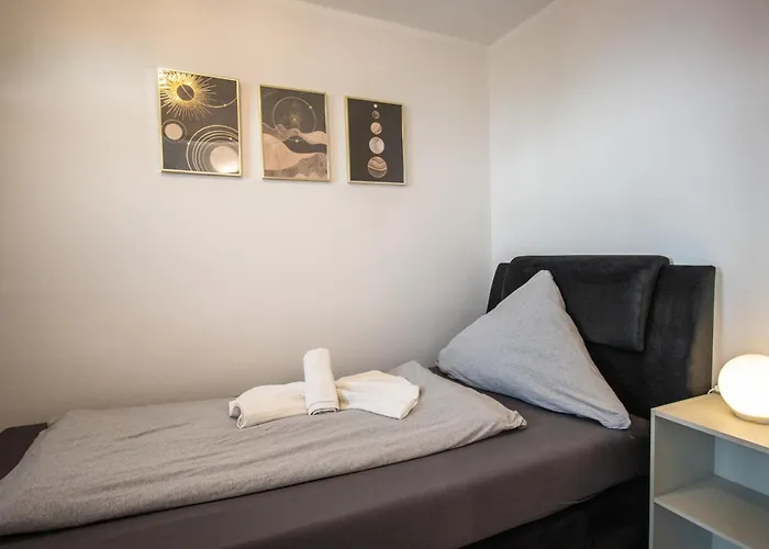 Messewohnung Fuer 5 Gaeste Mit Balkon Und Lift Appartamento