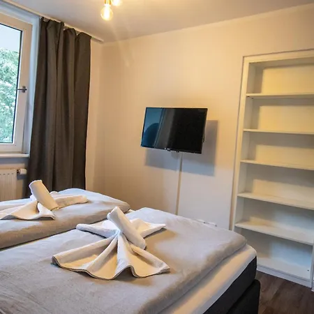 Messewohnung Fuer 5 Gaeste Mit Balkon Und Lift * Hanôver